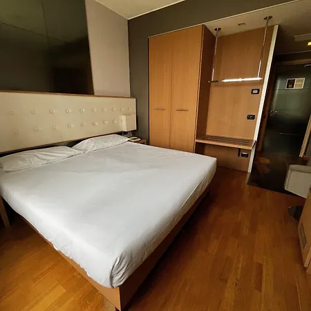Axolute Comfort 4*