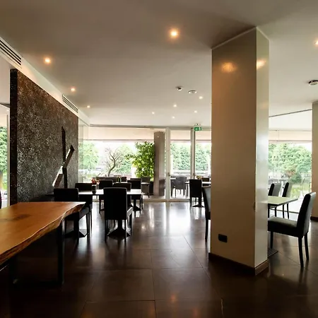 Axolute Comfort Hotel Cantù