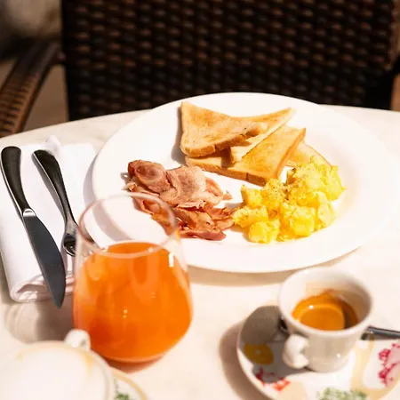Axolute Comfort Hotel 4*